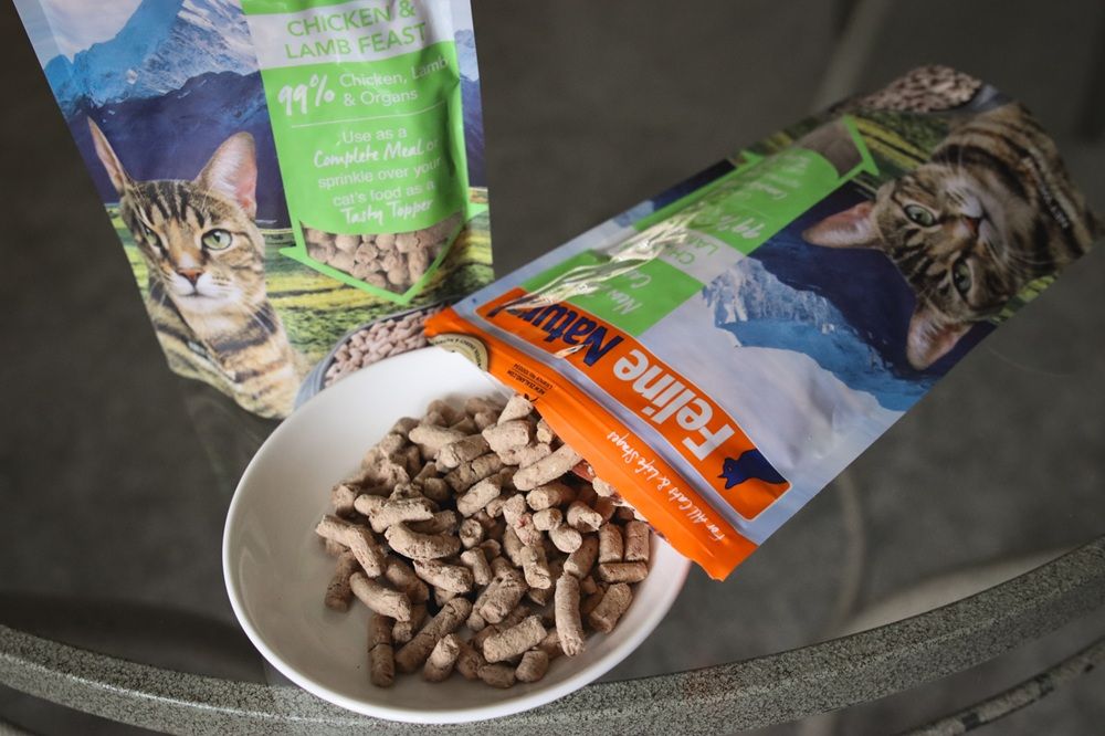 Feline Natural Chicken & Lamb Feast Freeze-Dried Cat Food