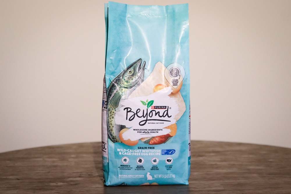 Purina Beyond Ocean Whitefish & Egg Dry Kibble Cat Food