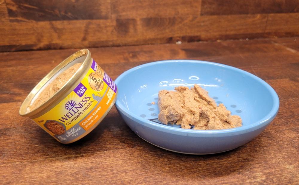 Wellness Complete Health Age Advantage Chicken Pate Wet Cat Food